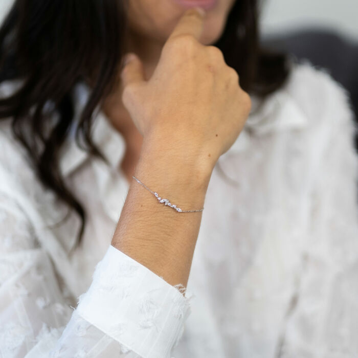 Bracelet chaine barrette scintillante argent - photo portée