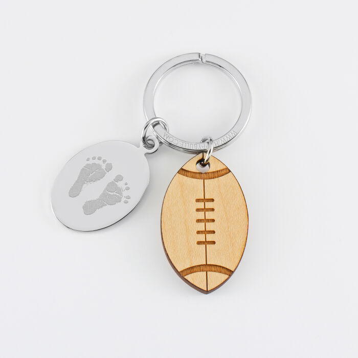 Porte clé personnalisé médaille gravée ovale acier et breloque bois rugby - empreintes