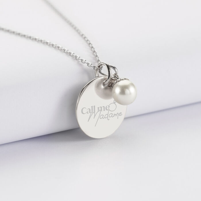 Pendentif Mariée personnalisé médaille gravée argent 19 mm et breloque perle nacre 10 mm - Call me madame