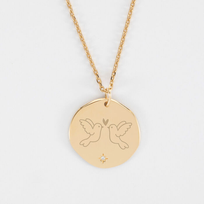 Pendentif personnalisé médaille scintillante gravée plaqué or 20 mm - Mariée - Illustration colombes