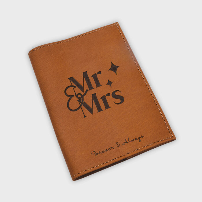 Protège passeport personnalisé cuir couleur Caramel - Mariée - Personnalisation texte