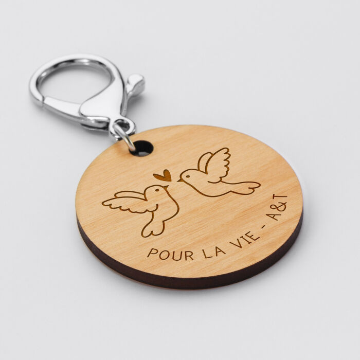 Porte-clés personnalisé gravé bois médaille ronde 50 mm - Mariée - Illustration Colombes