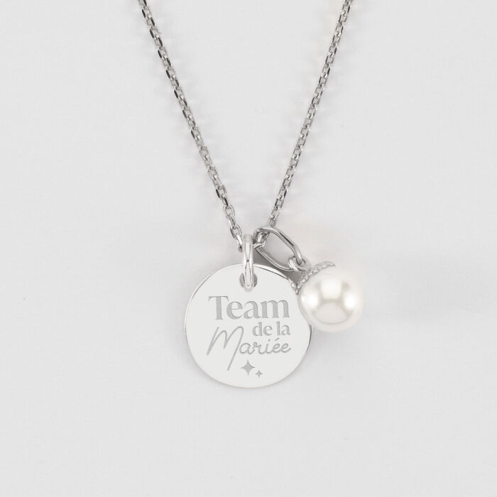 Pendentif personnalisé médaille gravée argent 15 mm et breloque perle nacre 10 mm - Témoin de la mariée - Team de la mariée