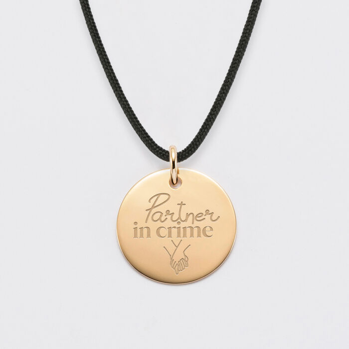 Pendentif personnalisé médaille gravée plaqué or 19 mm - Mariée - Partner in crime
