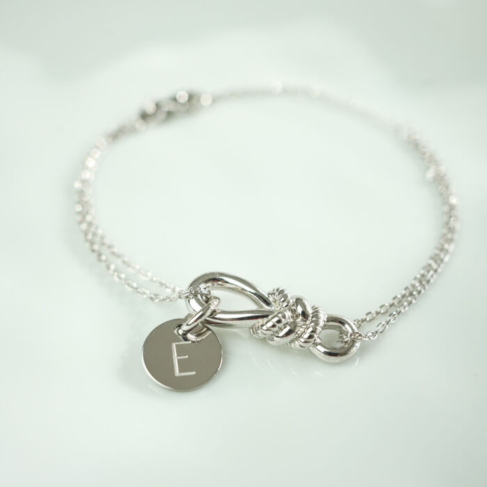 Bracelet chaîne personnalisé "Le lien" argent et médaille gravée 10 mm - HappyBulle x Lilylovesfashion - initiale E